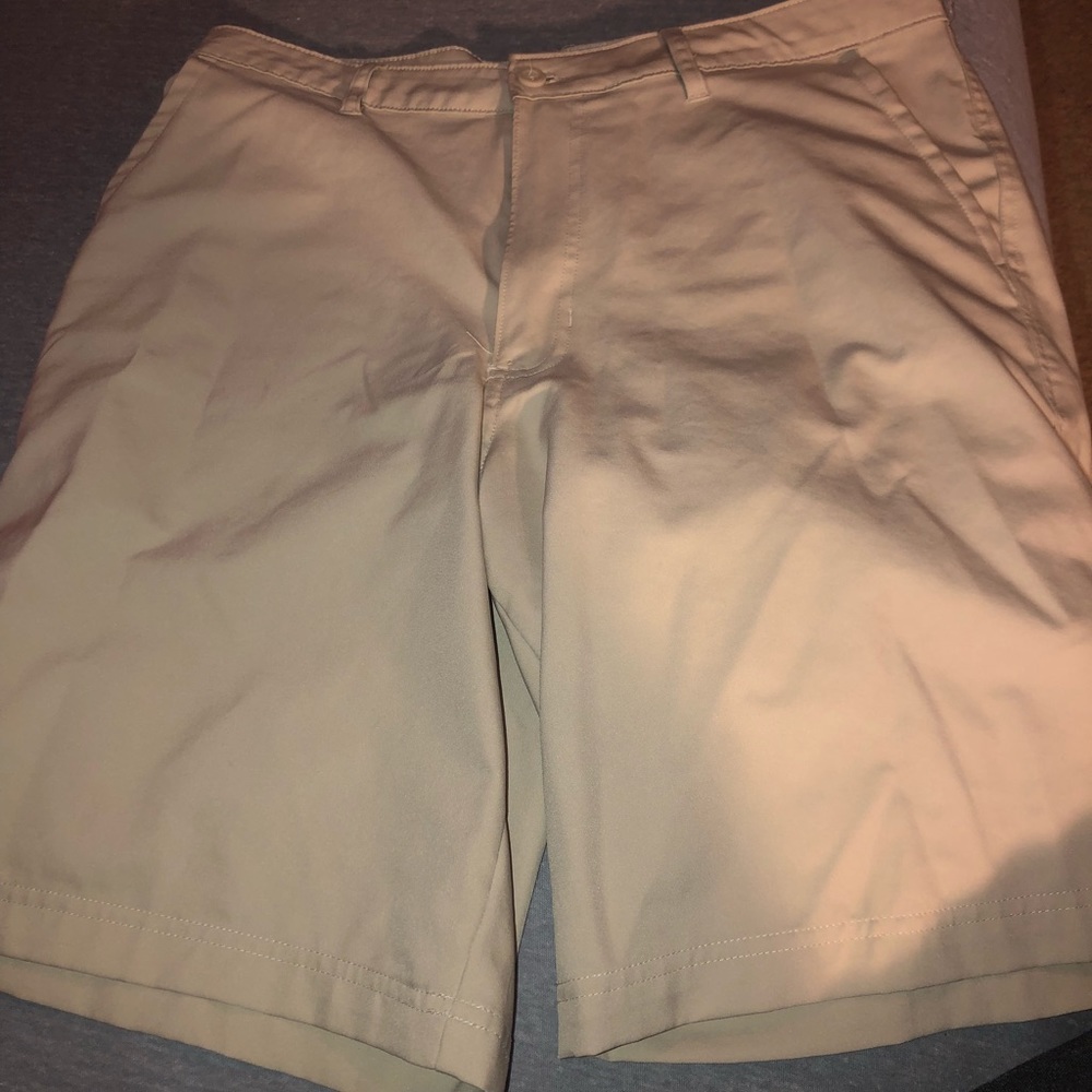 Athletic khaki shorts